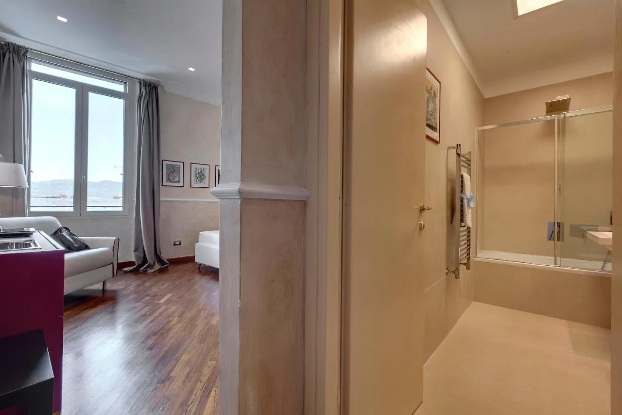 Mamo Florence - Thelma & Louise Apartments 0*,  Italia